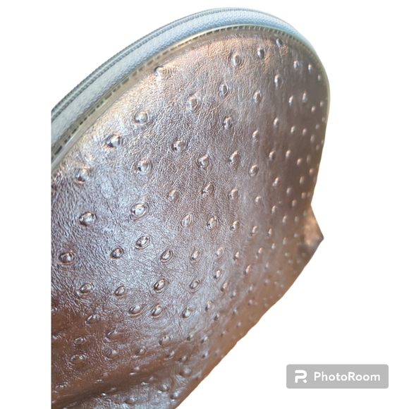 ☕ Fashion Fair Shimmery Grey Cosmetic Bag - Picture 3 of 7